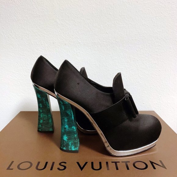 MIU MIU Black Platform Bootie - Picture 6 of 11